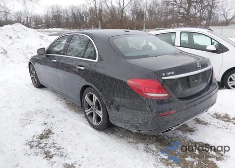 2018 Mercedes-Benz E 300 from USA, damaged, VIN WDDZF4JB5JA438690